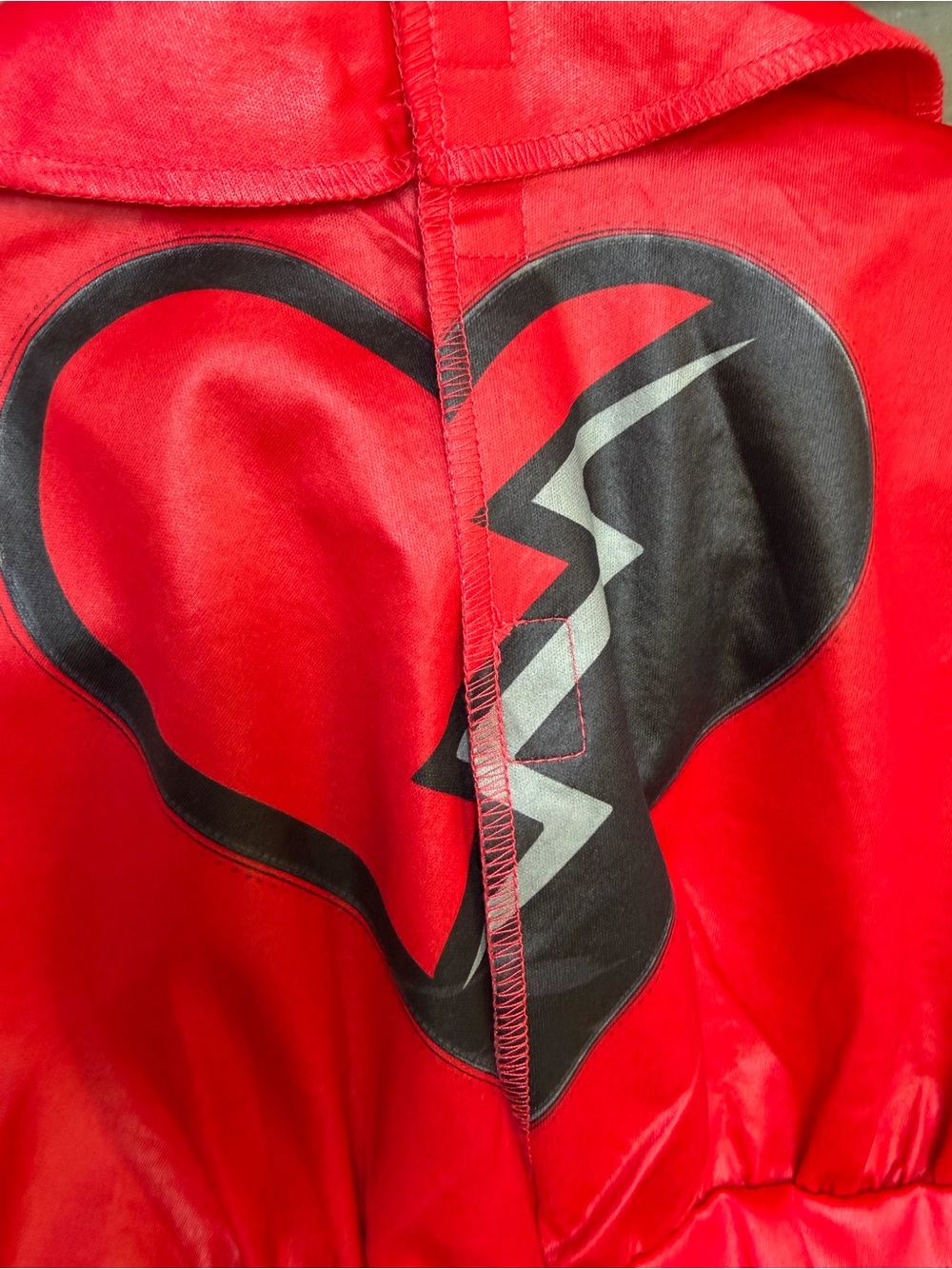 Disney Descendants Rise of Red | Girl Size 10/12 - Picture 4 of 10